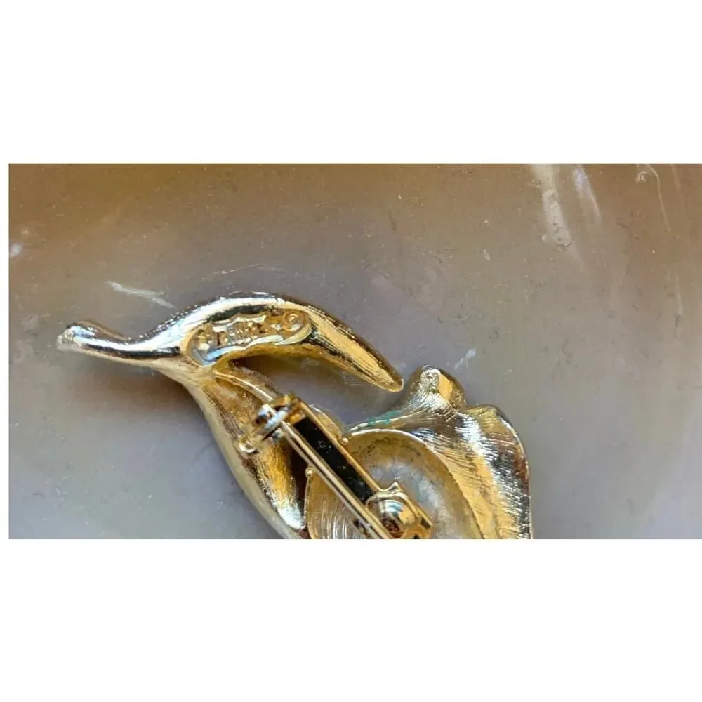 Beautiful brushed Gold Tone Rose Brooch, Stamped, Mint